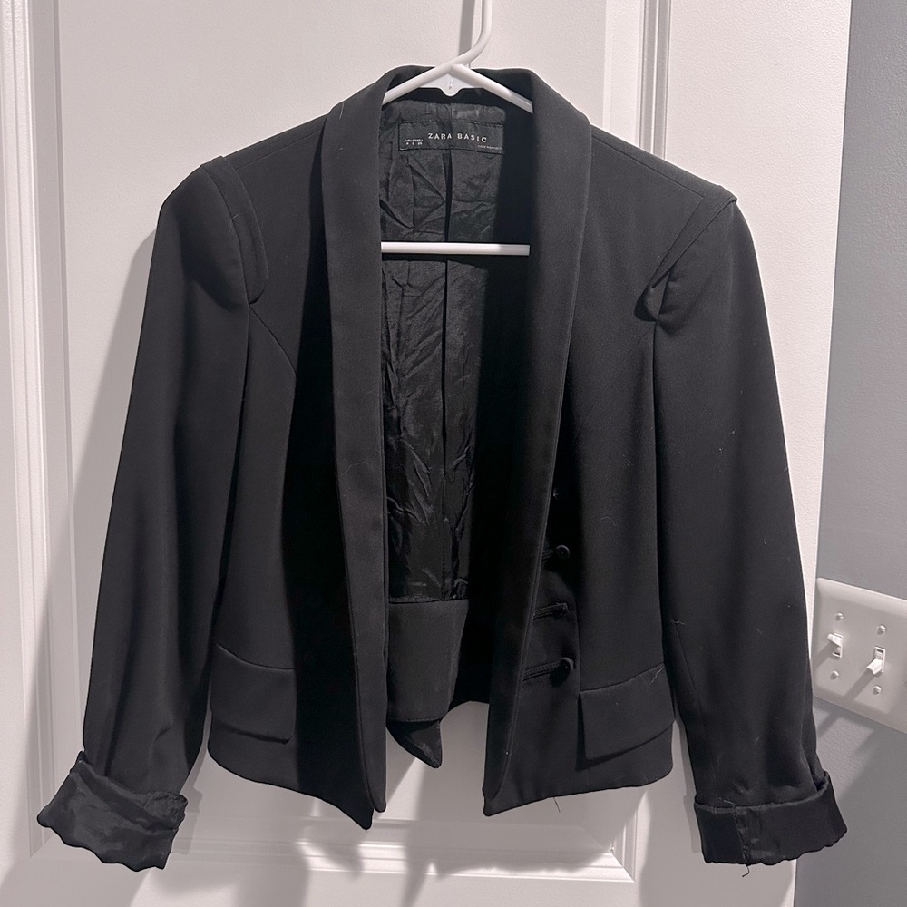 Zara black cropped blazer